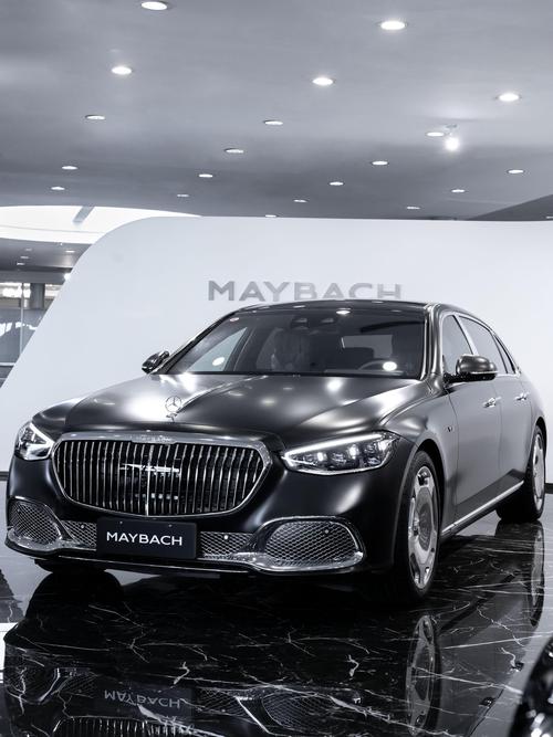 佛山4岚图汽车的售后服务让用户无忧出行，迈巴赫未来的豪华车趋势